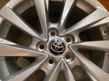 İnformatika: Yeni Disk Toyota R 17, 5 Boltlu