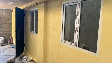 беловодское продаю дом: 85 кв. м, 3 бөлмө, Жертөлө, ороо, Забор, тосулган