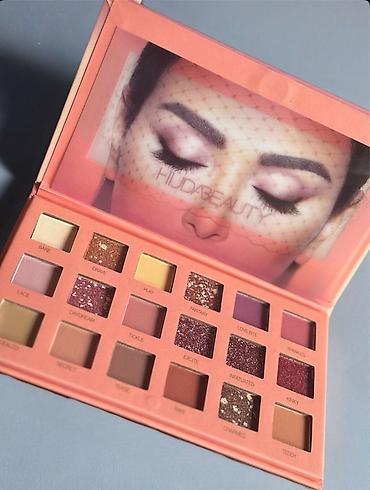 sapa u srcu: HUDA BEAUTY paleta senki za oči – ružičasto-breskvasti etui sa — 1