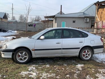 tayota noah: Toyota Avensis: 1999 г., 2 л, Механика, Дизель, Хетчбек