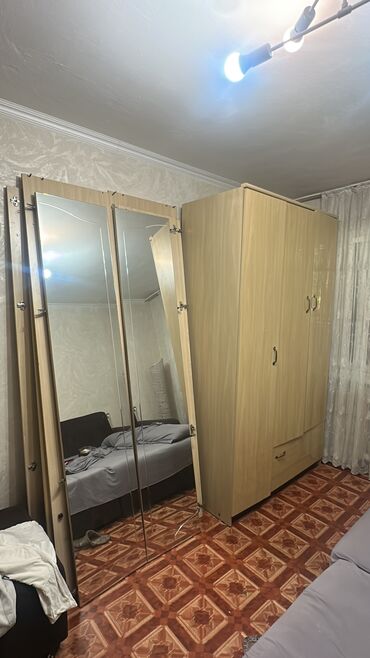 цена шкафа для одежды: Шкаф для одежды, Б/у, Прямой, ЛДСП