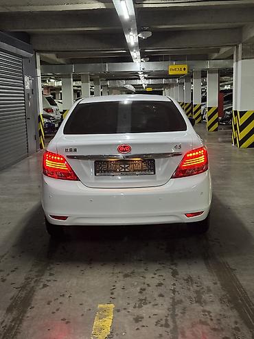 BYD: BYD E5: 2019 г., Электромобиль, Седан — 5
