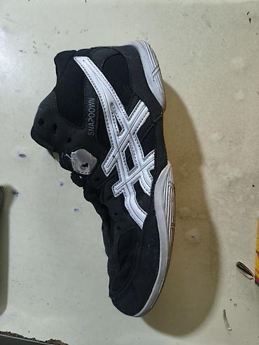 волейбол кроссовки asics: Мужские кроссовки, 39, Asics, Б/у, цвет - Черный, Самовывоз — 3