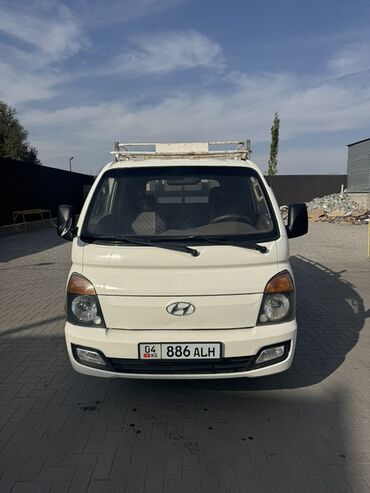 портер аднаскатный: Жеңил жүк ташуучу унаа, Hyundai, Стандарт