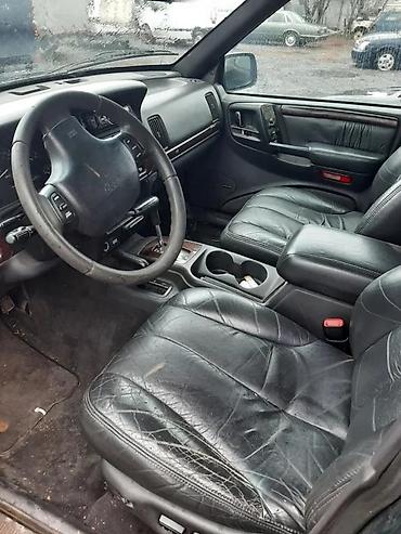 suv vozila: JEEP GRAND CEEROKE 5.9 2KOM STRANCI | Proverite istoriju vozila Da — 1