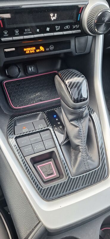 Toyota: Toyota RAV4: 2019 г., Автомат, Бензин, Кроссовер — 8