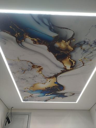 Трековые светильники и споты: Все элементы работают вместе: свет, линии потолка и ниши. За счёт — 6