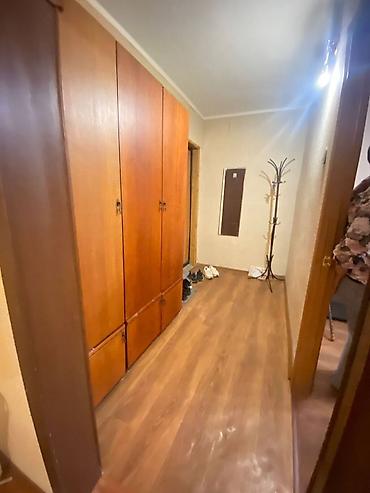 космическая: 7 мкр Сдается 1 ком квартира Серия: 106 Этаж: 6/9 Космический — 5