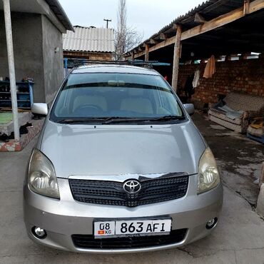 объем 1: Toyota Corolla: 2003 г., 1.5 л, Автомат, Бензин, Минивэн