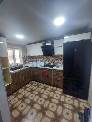 Uzunmüddətli kirayə evlər: 100 kv. m, 5 otaqlı, Su, Telefon, İnternet -da lalafo.az — 5 Uzunmüddətli kirayə evlər: 100 kv. m, 5 otaqlı, Su, Telefon, İnternet — 5