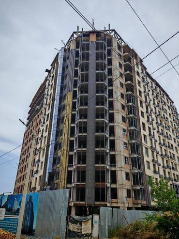 иссык куль недвижимость: 3 бөлмө, 112 кв. м, Элитка, 12 кабат, ПСО (өзү оңдоп түзөтүп бүтүү үчүн)
