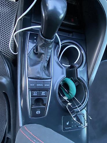 люк спринтер: Toyota Camry: 2017 г., 2.5 л, Автомат, Гибрид, Седан — 7