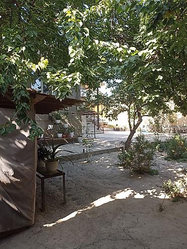 Продажа коттеджей и домов: Манас (Жалал-Абад) шаарынын борборунан жаңы бүткөн үй сатылат, 5 — 9