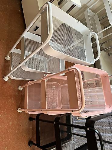 Другие медицинские товары: Стулья 
помощники
лампы 3500
кушетки 5000 — 4