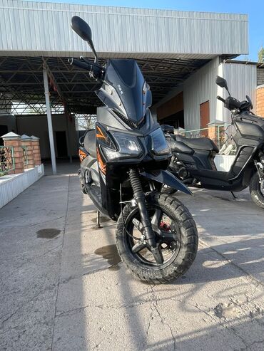 Мотоциклдер жана мопеддер: Скутер 150 куб. см, Бензин, Колдонулган