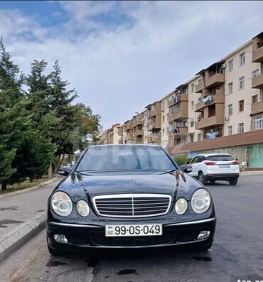 cip mercedes: Mercedes-Benz E 320: 3.2 l | 2003 il Sedan