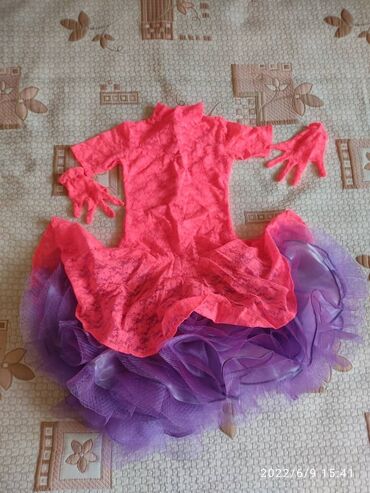 детские карнавальные платья: Детское платье, цвет - Розовый, Б/у