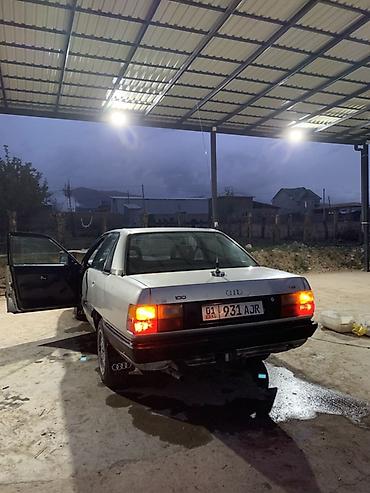 Audi: Audi 100: 1988 г., 1.8 л, Механика, Седан — 2