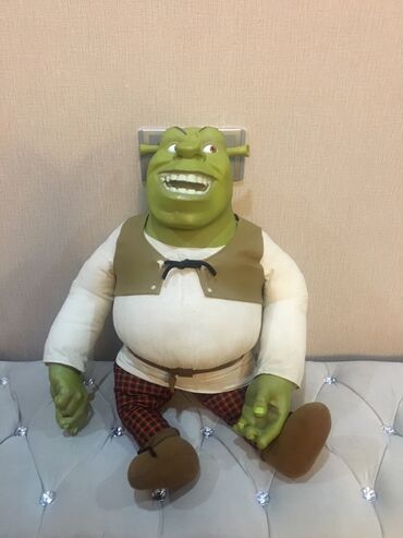 oyuncag tapanca: Shrek cox baha alinib hec bir problemi yoxdu bawi ve elleri merk