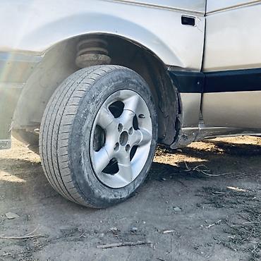 Продажа авто: Volkswagen Passat: 1990 г., 1.8 л, Механика, Бензин, Седан — 4