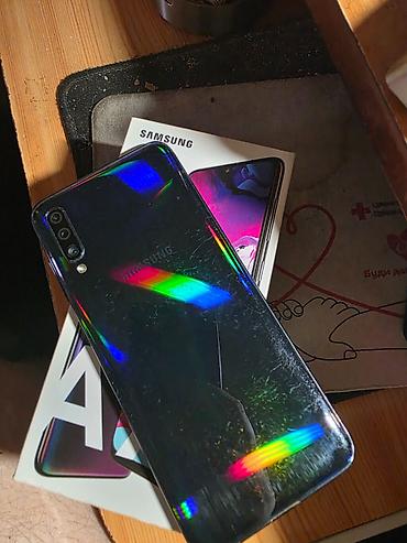 Samsung: Samsung Galaxy A70 6GB/128GB Simfree Model : Samsung Galaxy A70 Dual — 12