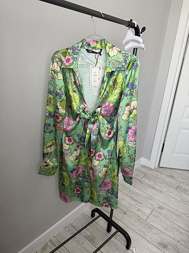 крем здоров: Рубашка ZARA 1200с
Платье ZARA 1700с
Размеры XS-S
Новые — 2