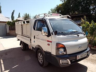 авто дом: Hyundai Porter II (бортовой малотоннажный грузовик) - Кабина — 10