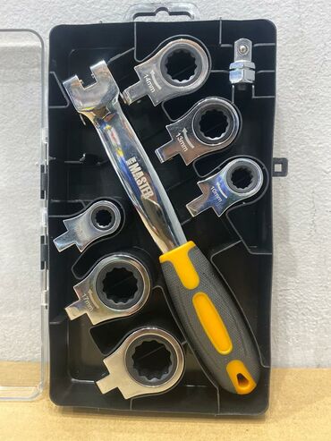 инструменты набор ключей: Набор инструментов