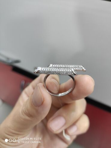 кольцо пацанки 7: Очень красивый кольцо Серебро 925 пробы дизайн Италия Камни Фианиты