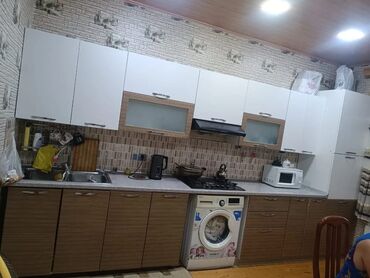 Masa və oturacaq dəstləri: Metbex Metbex satlir 📍uzerinde aspirator moyka verilir Aspiratorun
