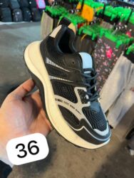 Women's Sneakers and athletic shoes: Bu modellərin hər birindən 1 razmer qalıb, Ona görə münasib qiymətə — 5