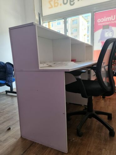 Ofis masaları: İşlənmiş, Resepşn, Dördbucaq masa