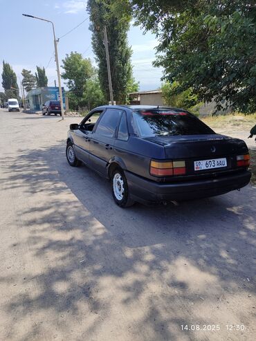 бмв е34 диска: Volkswagen Passat: 1990 г., 1.8 л, Механика, Газ, Седан