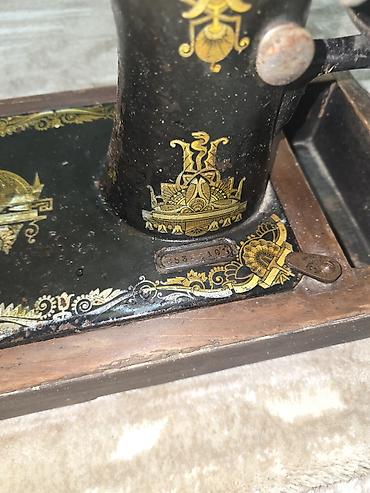 tikis masni: Kolleksiyaçılar və dekor həvəskarları üçün köhnə tip əl tikiş maşını — 2