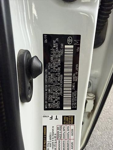 model y: Toyota Prius: 2019 г., 1.8 л, Автомат, Гибрид, Лифтбек — 7