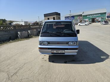 купить авто в кредит без первоначального взноса: Mitsubishi Delica: 1996 г., 2.5 л, Механика, Дизель, Вэн/Минивэн