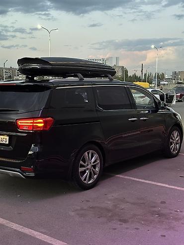 Kia: Kia Carnival: 2019 г., Минивэн — 7