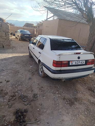 Volkswagen: Volkswagen Vento: 1993 г., 1.8 л, Механика, Бензин, Седан — 3