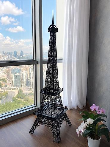 Salon, tibbi mebel: Eiffel qülləsi formasında dekorativ stendi - Material: qara metal — 3