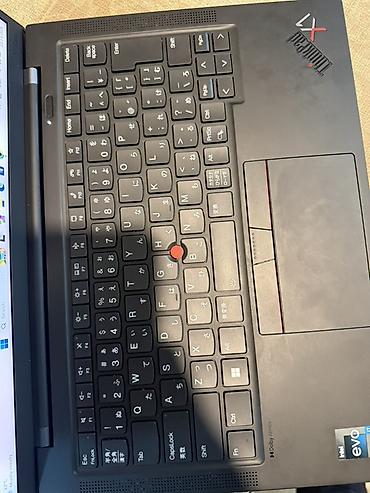 iphone xe: Lenovo ThinkPad X1 Carbon noutbuku - Seriya: ThinkPad X1 (loqosu üst — 2