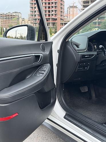 Hyundai: Hyundai Sonata: 2022 г., 2 л, Автомат, Газ, Седан — 9