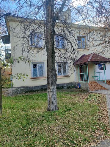 квартира сутишни: 1 комната, 37 м², Сталинка, 2 этаж, Евроремонт