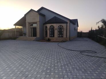 Uzunmüddətli kirayə evlər: 165 kv. m, 4 otaqlı, Kombi, Qaz, İşıq
