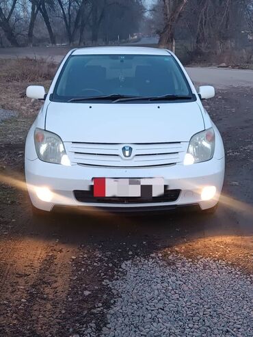 Toyota: Toyota ist: 2002 г., 1.2 л, Автомат, Бензин, Хэтчбэк