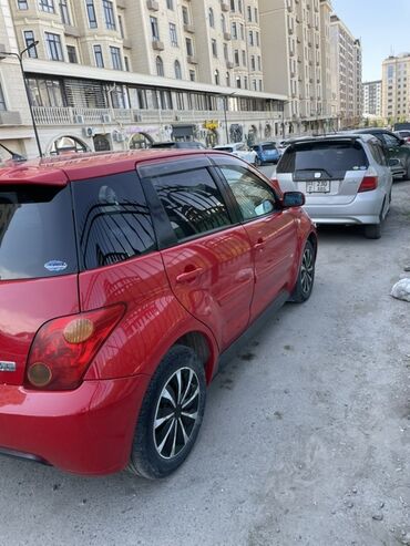corolla runx: Toyota ist: 2002 г., 1.5 л, Автомат, Бензин, Хетчбек