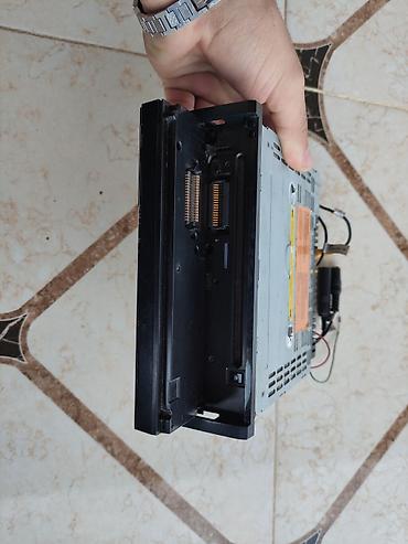 Магнитолы: Pioneer avtomobil media başlığı Xüsusiyyətlər: - Ön paneldə USB — 3
