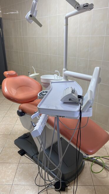 стоматологическая кресло купить: Продается. Стоматологическое кресло в отличном состоянии!!!