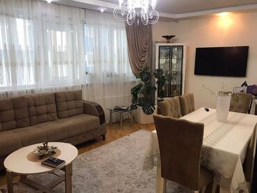 4 otaqlı həyət evləri: Bakıxanov qəs., 4 otaqlı, Yeni tikili, 138 kv. m