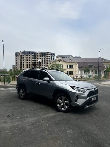 срочно срочно продаю машина: Toyota RAV4: 2021 г., 2.5 л, Вариатор, Гибрид, Кроссовер