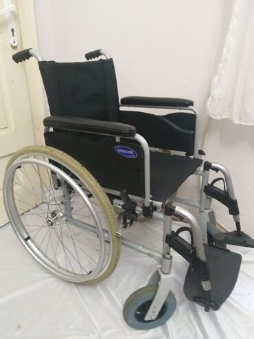 Invalidska kolica: Francuska invalidska kolica poznate marke INVACARE u veoma ocuvanom — 10